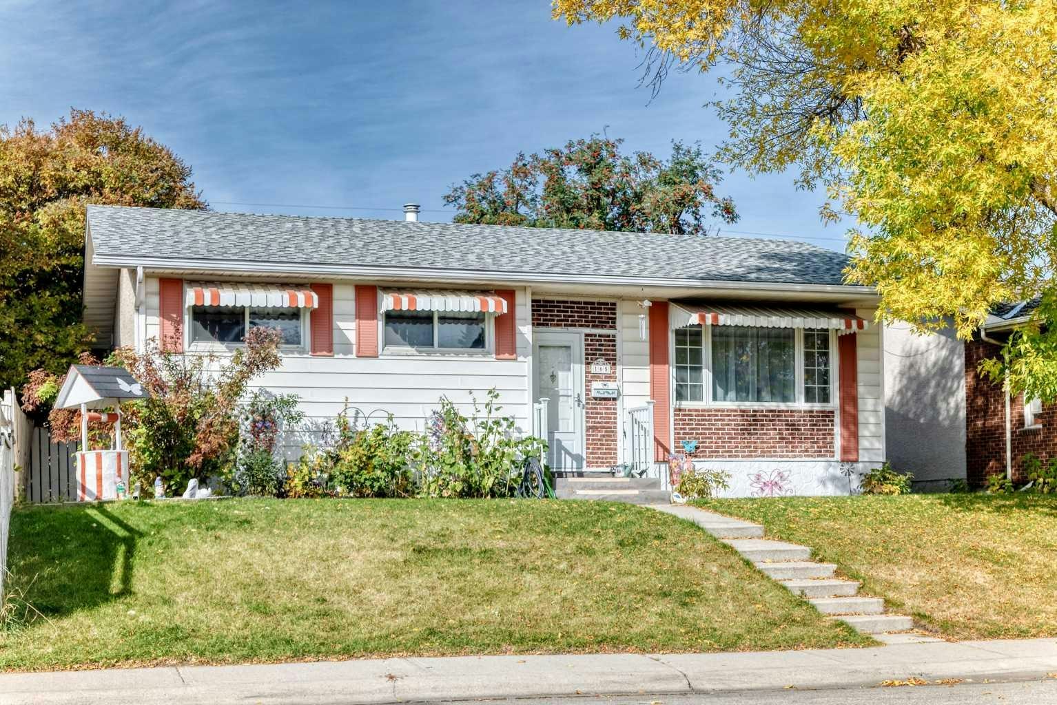 165 Marbrooke Circle NE, Calgary, AB, T2A 2W4
