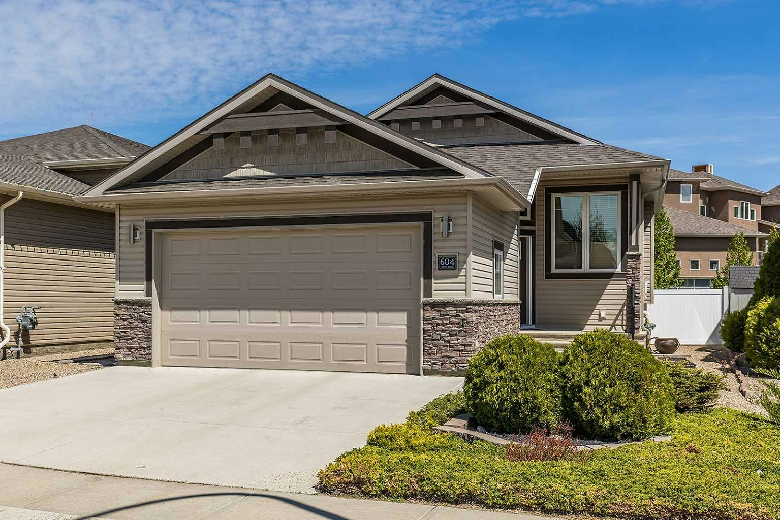604 Vista Drive SE, Medicine Hat, AB, T1B 0N1