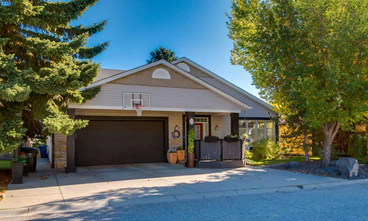 28 Patterson Rise SW