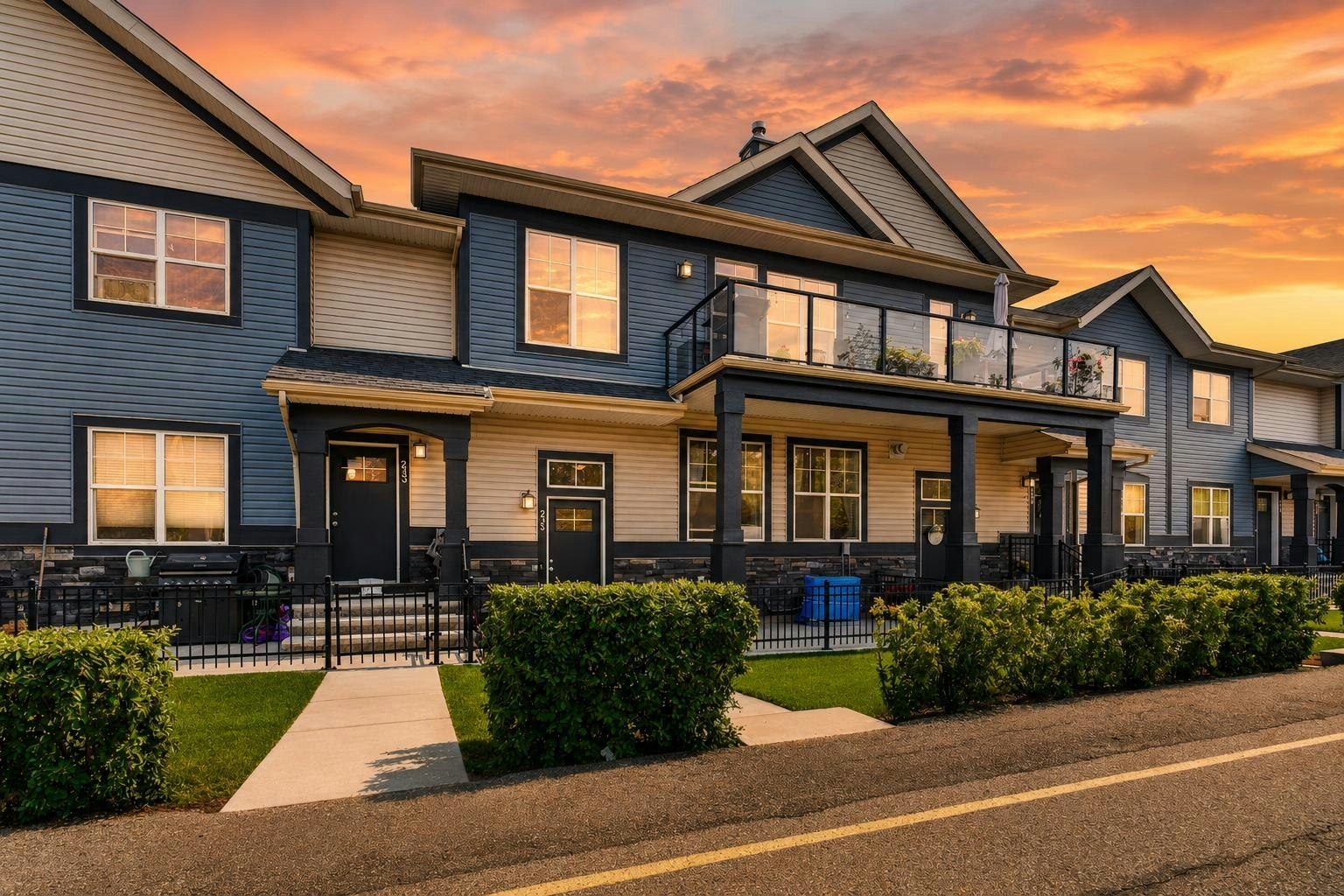 235 Mckenzie Towne Link SE, Calgary, AB, T2Z 1C9