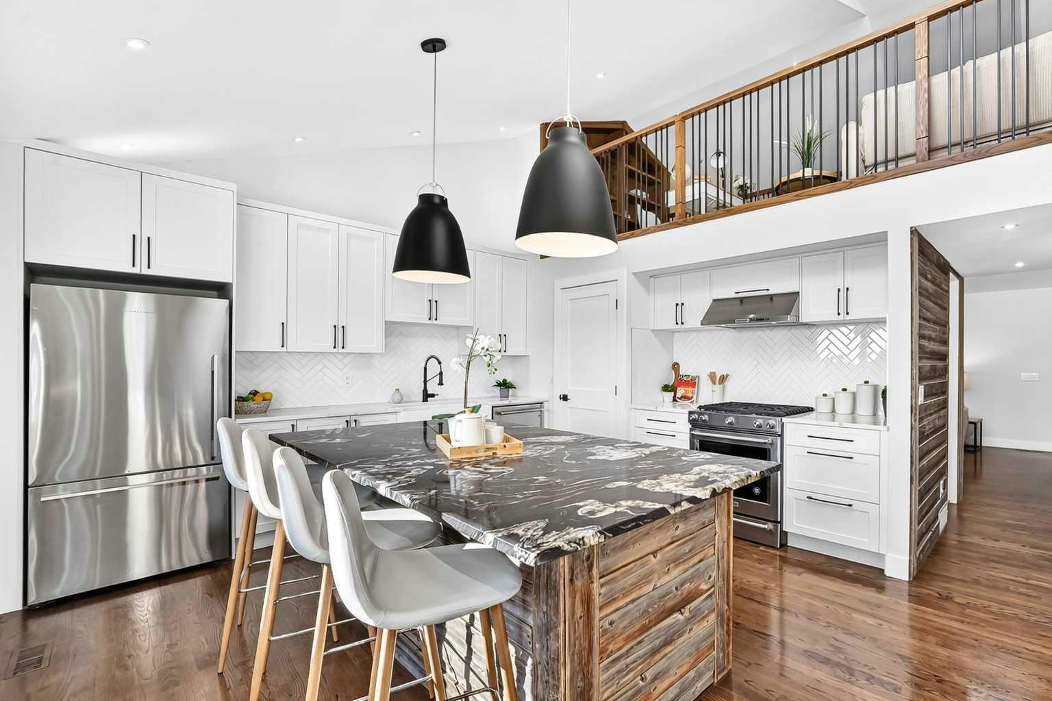 328 3 Street NE, Calgary, AB, T2E 7W5