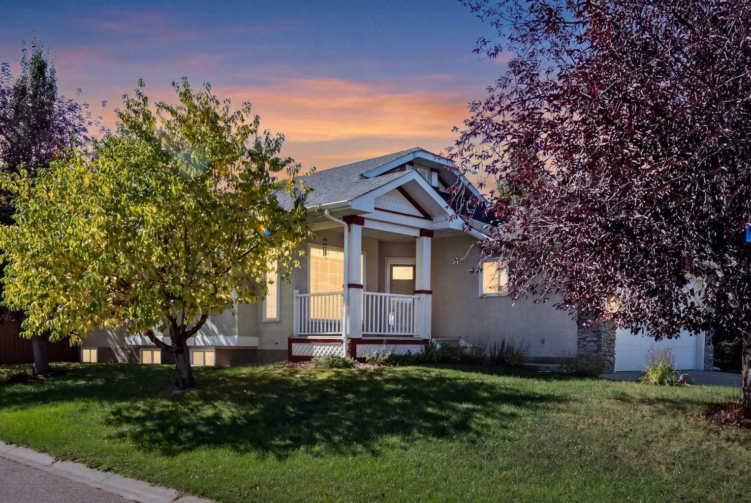 319 Cimarron Bay, Okotoks, AB, T1S 1R6