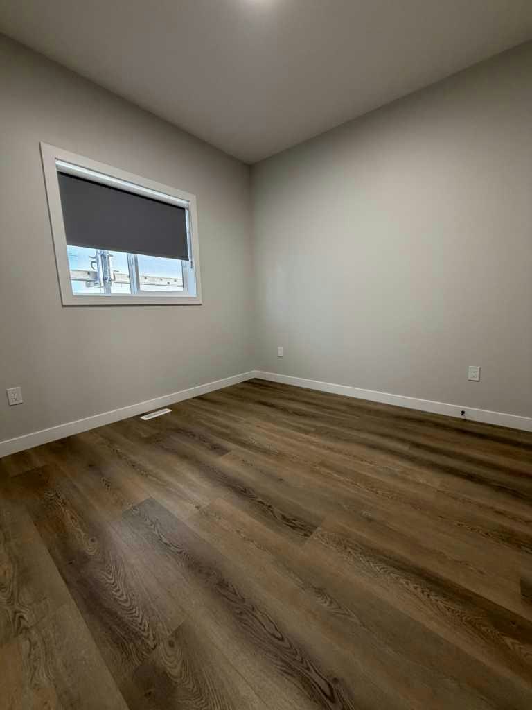B-10206 128 Avenue, Grande Prairie, AB, T8V 6S9 - 8
