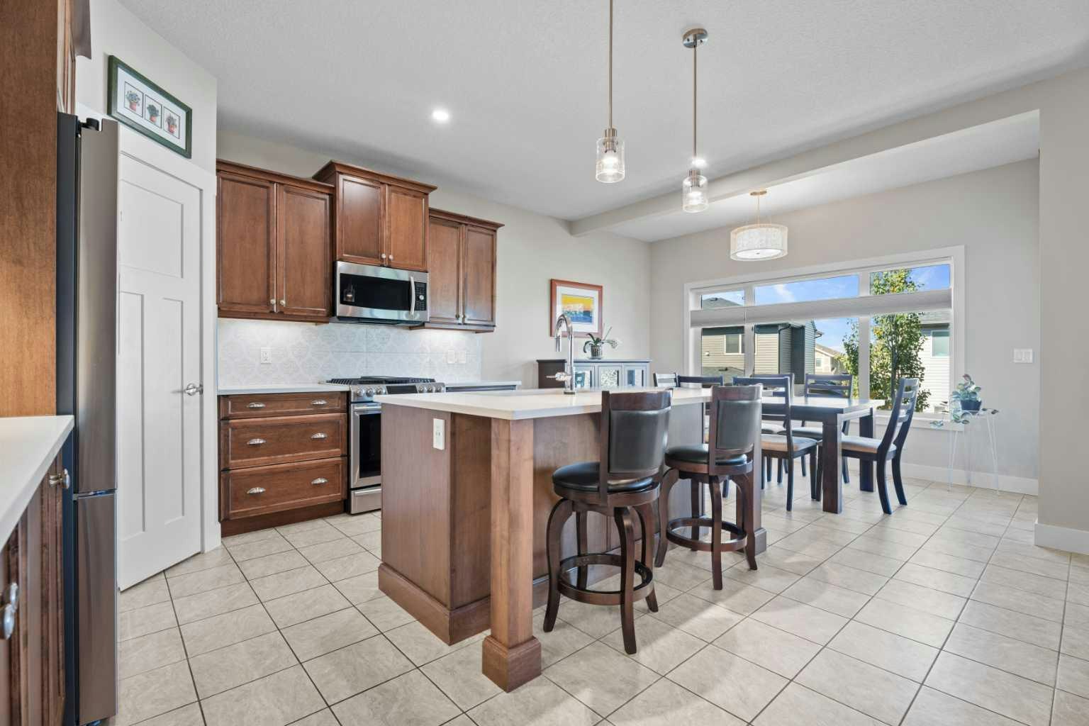 25 Cimarron Springs Court, Okotoks, AB, T1S 0M1