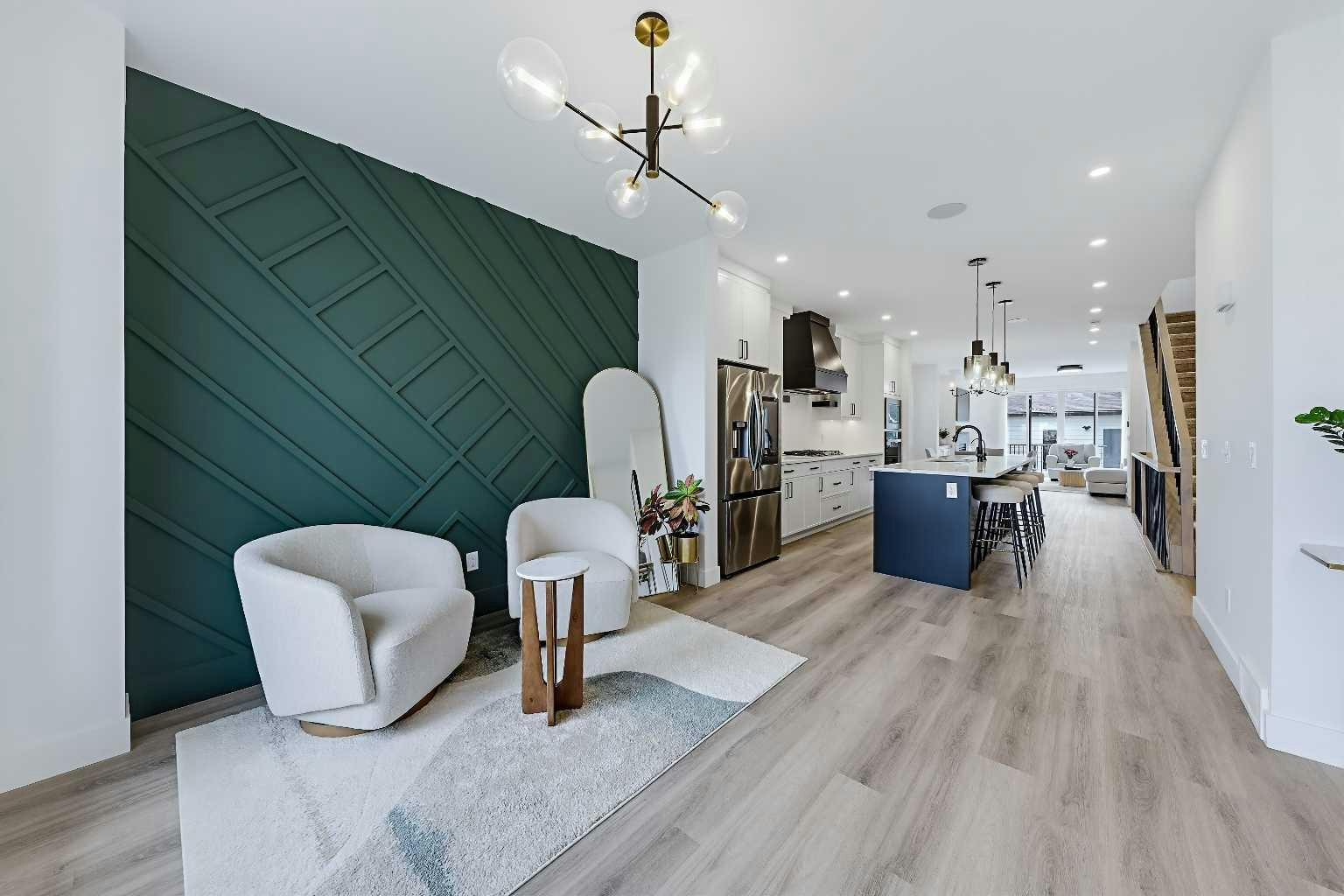 7341 37 Avenue NW, Calgary, AB, T3B 1W7