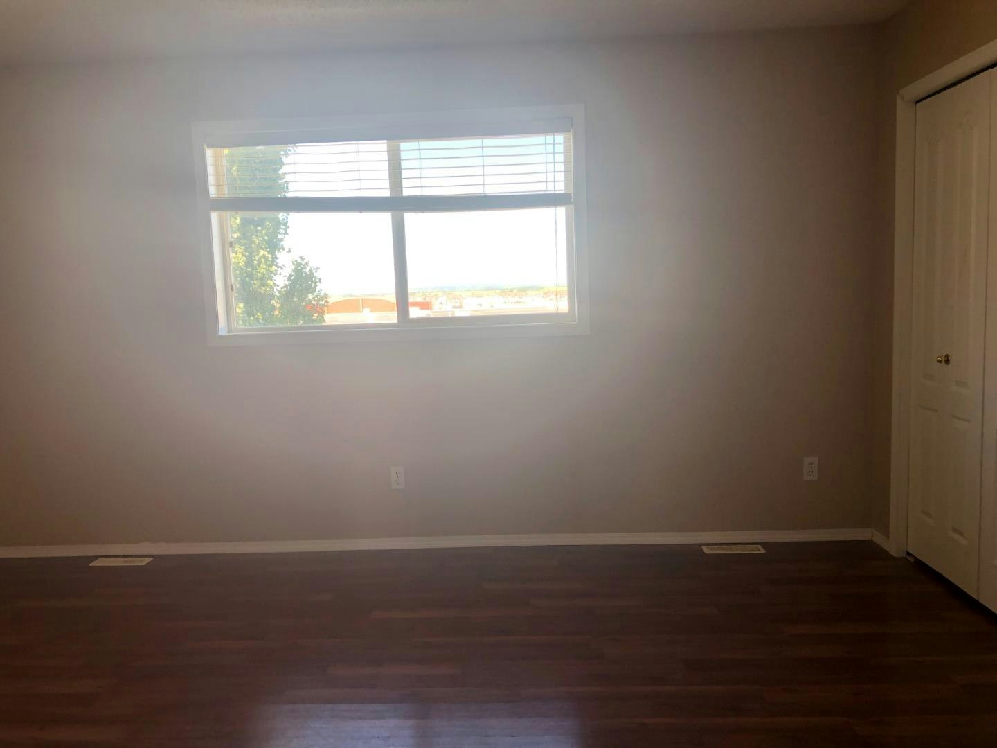 12410 98 Street, Grande Prairie, AB, T8V 7K7 - 9