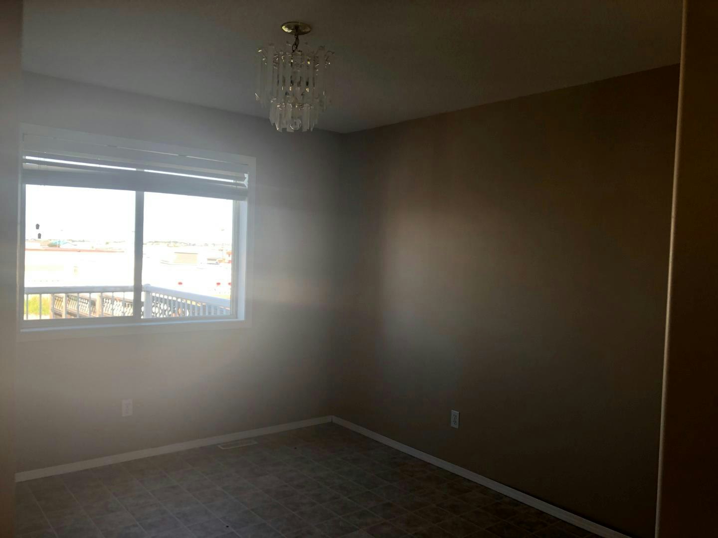 12410 98 Street, Grande Prairie, AB, T8V 7K7 - 7