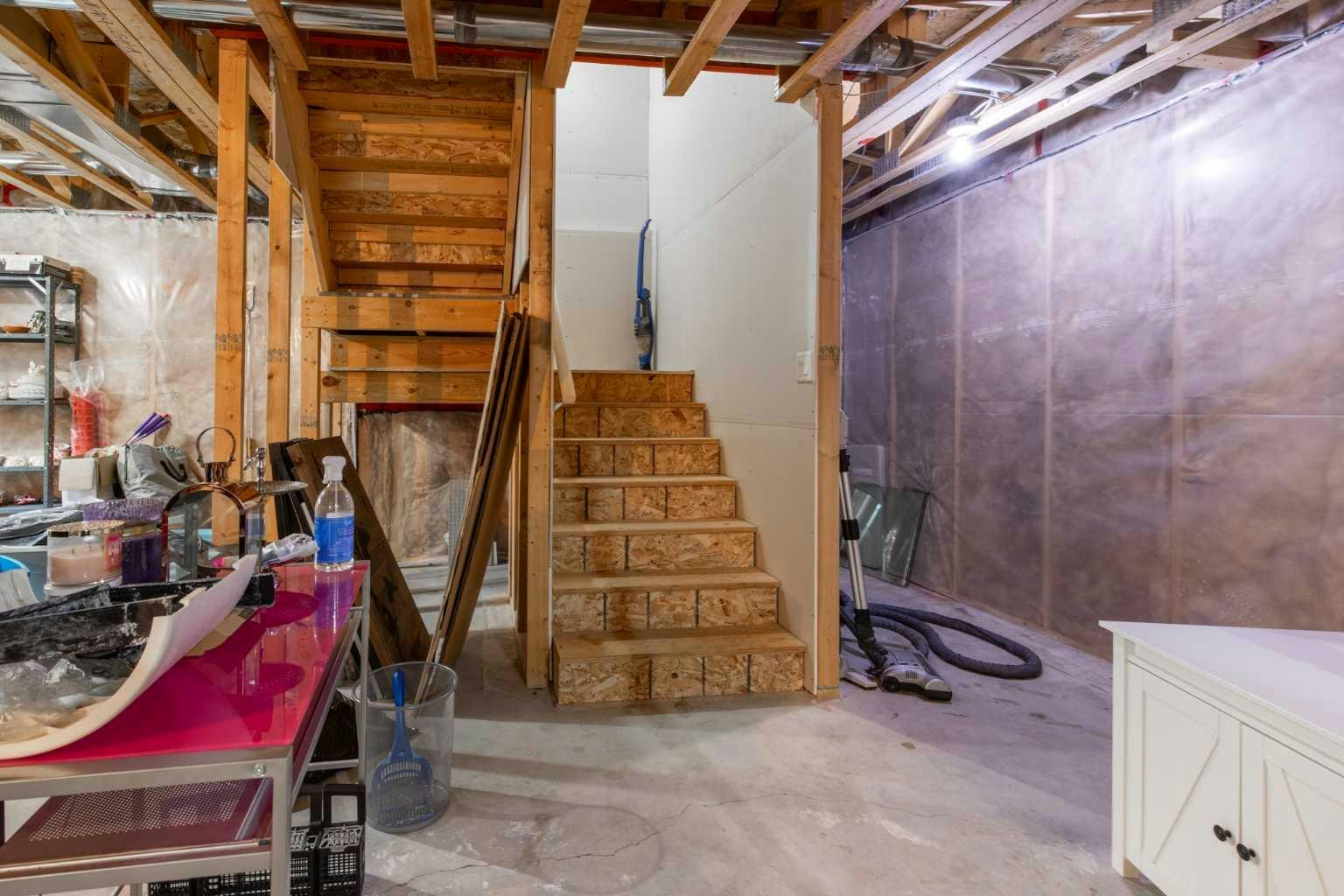 1284 Keystone Road W, Lethbridge, AB, T1J 5E6 - 33