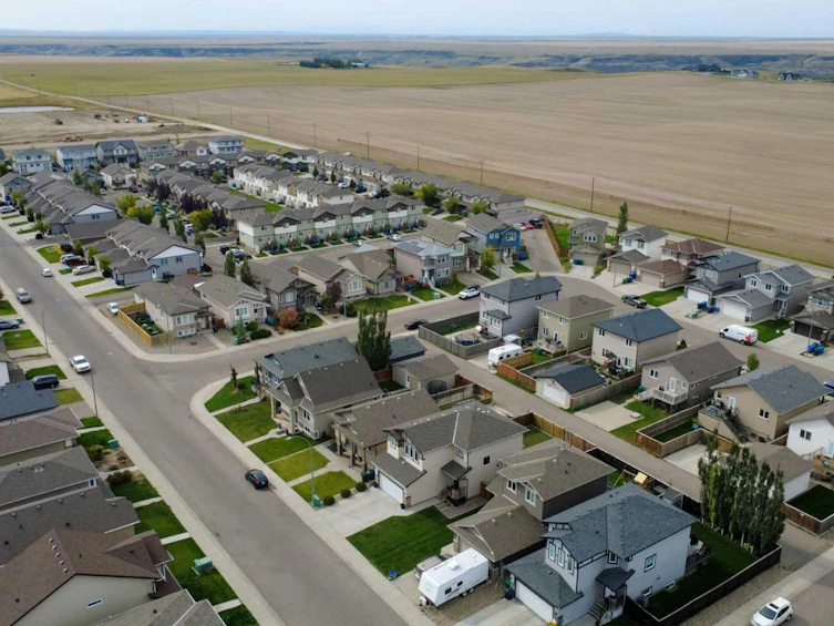 1284 Keystone Road W, Lethbridge, AB, T1J 5E6 - 41