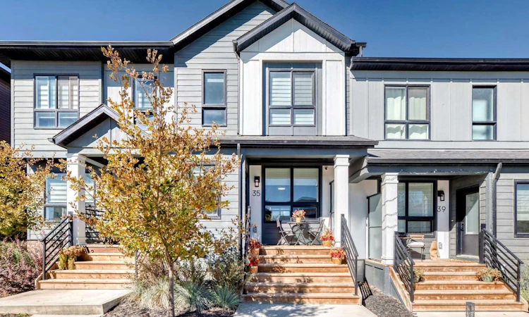 35 Silverton Glen Green SW