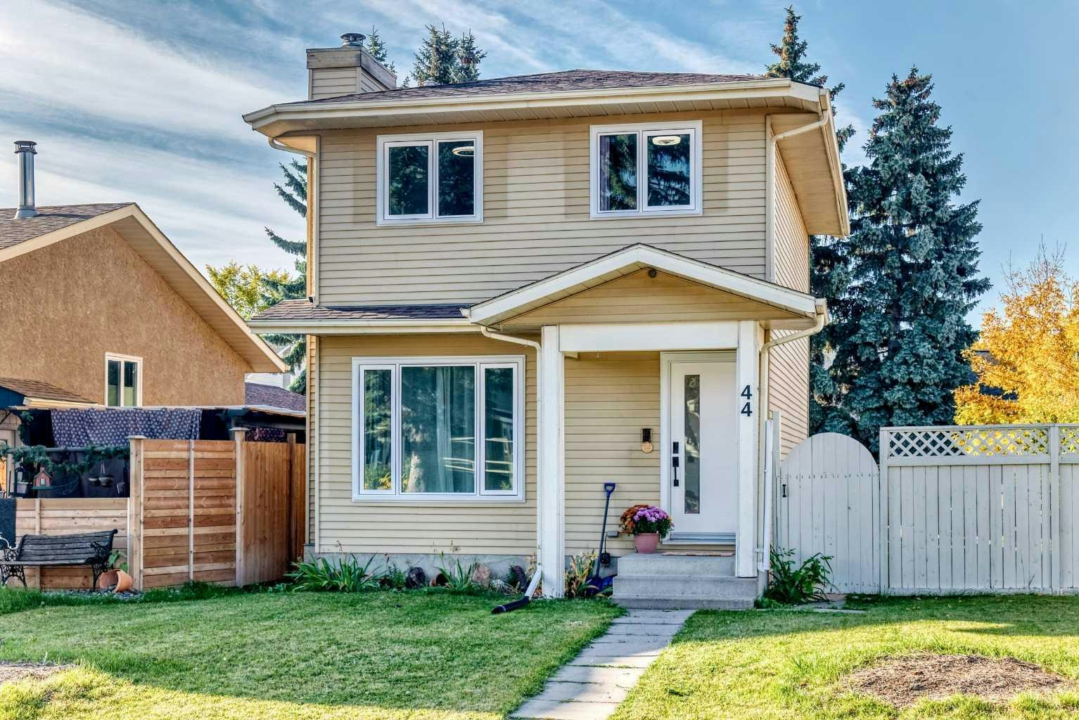 44 Mckinley Road SE, Calgary, AB, T2Z 1T6