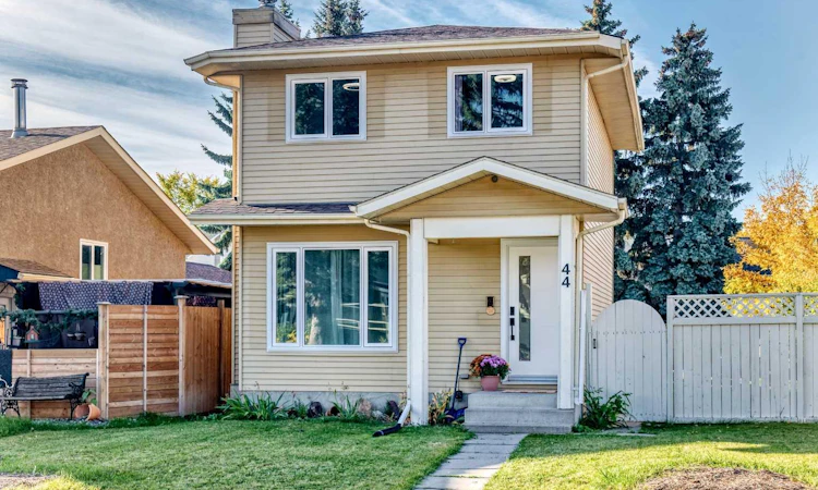 44 Mckinley Road SE