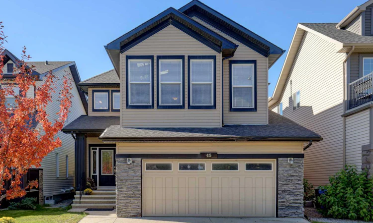 45 Royal Oak Manor NW