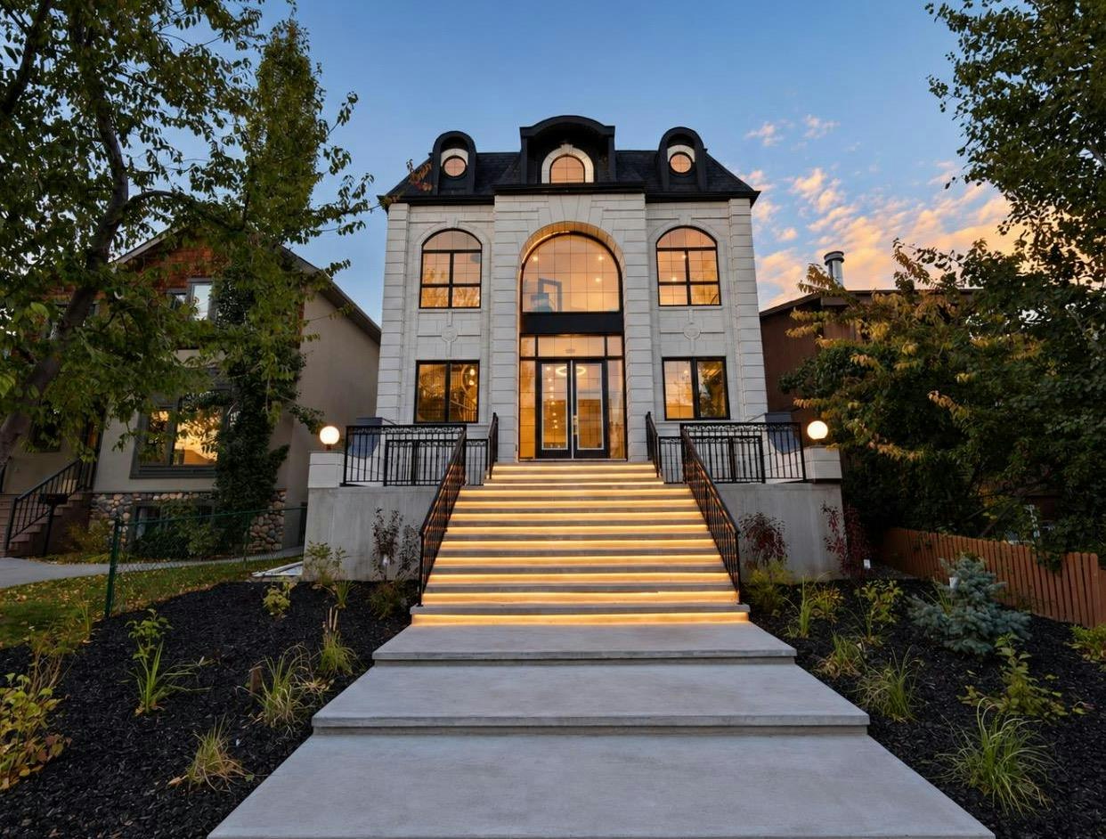 1910 Broadview Road NW, Calgary, AB, T2N 3H7