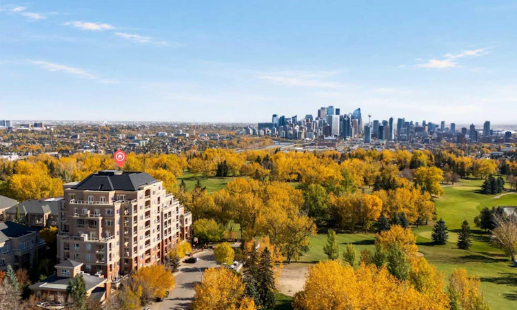 3203-24 Hemlock Crescent SW