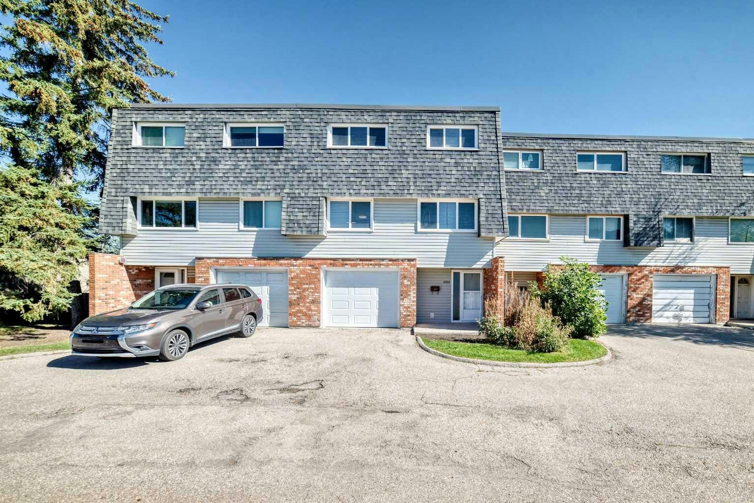10304 Braeside Drive SW, Calgary, AB, T2W 1B4