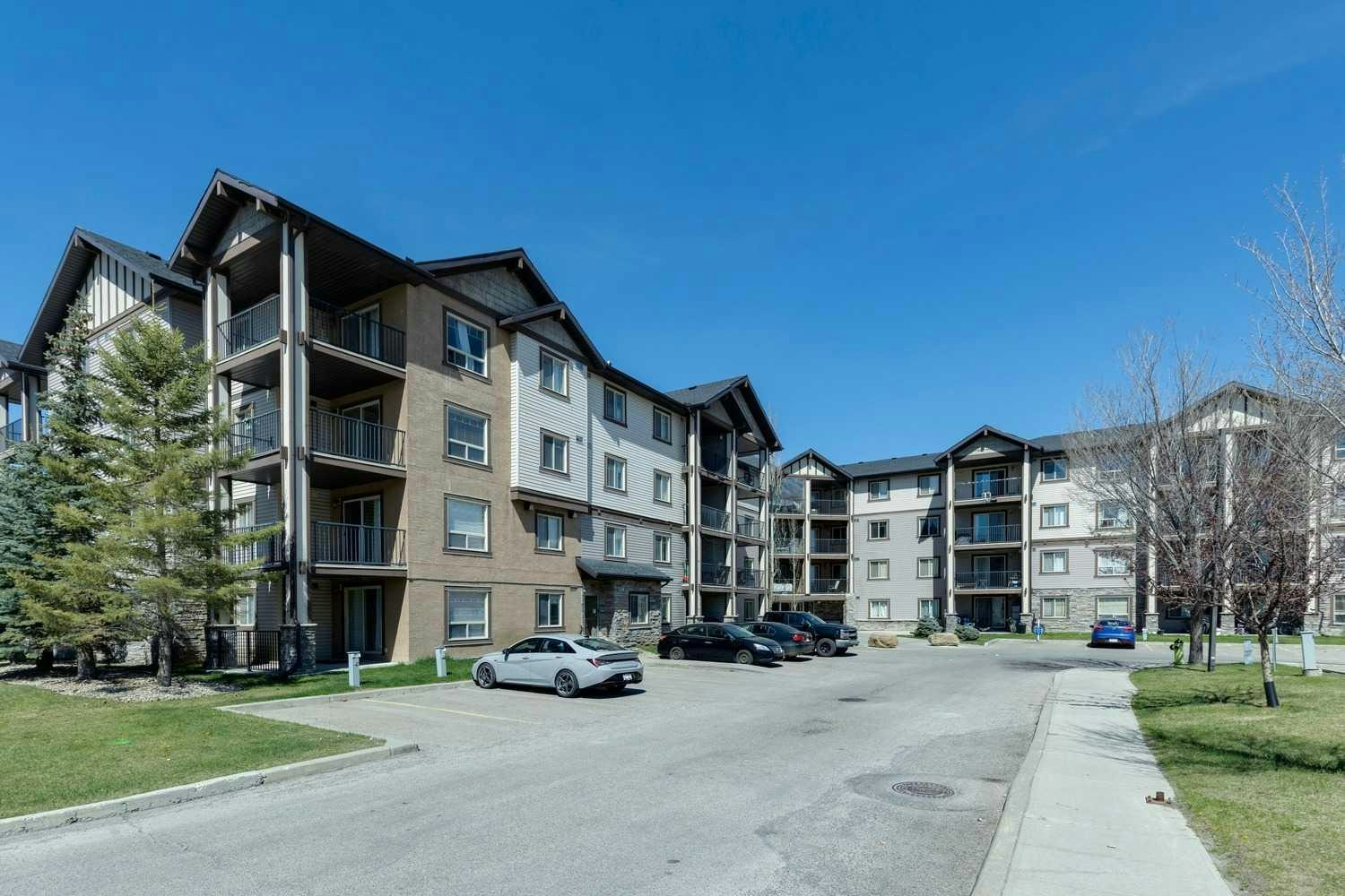 4210-60 Panatella Street NW, Calgary, AB, T3K 0M1