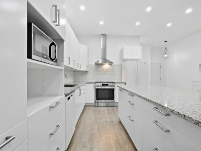 303-1212 13 Street SE - 5