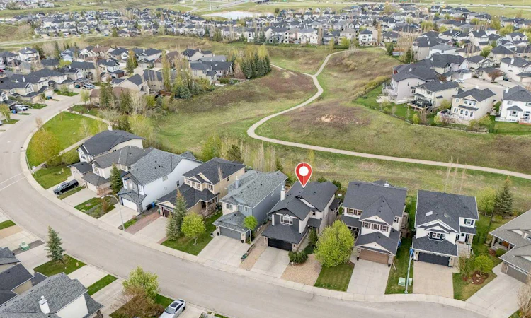 276 Kincora Heights NW