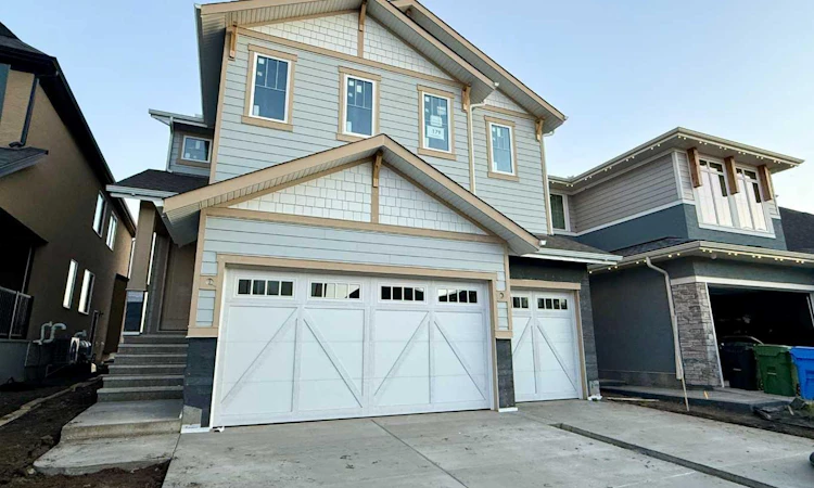 179 Marina Grove SE