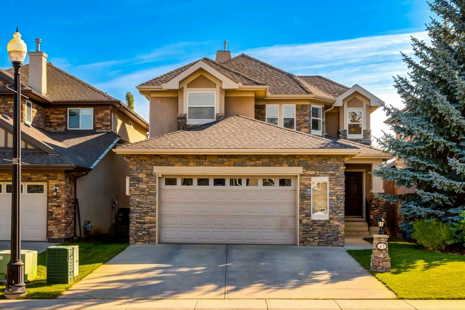 43 Cougar Plateau Circle SW, Calgary, AB, T3H 5S6