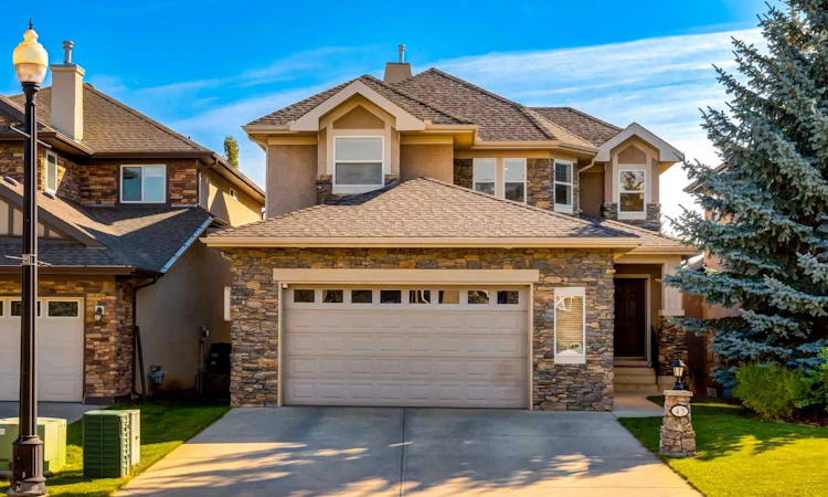 43 Cougar Plateau Circle SW
