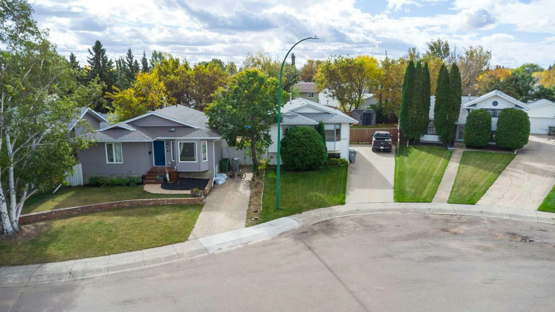 4505 30a Street Close, Lloydminster City West, AB, S9V 1X3
