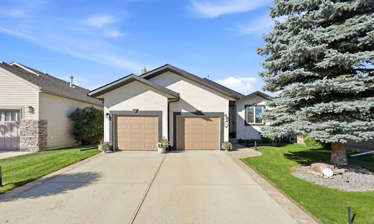 104 Ackerman Crescent