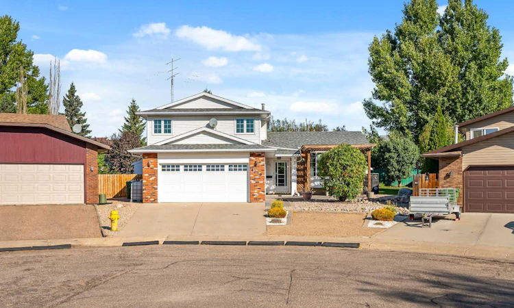 4019 58 Avenue Close