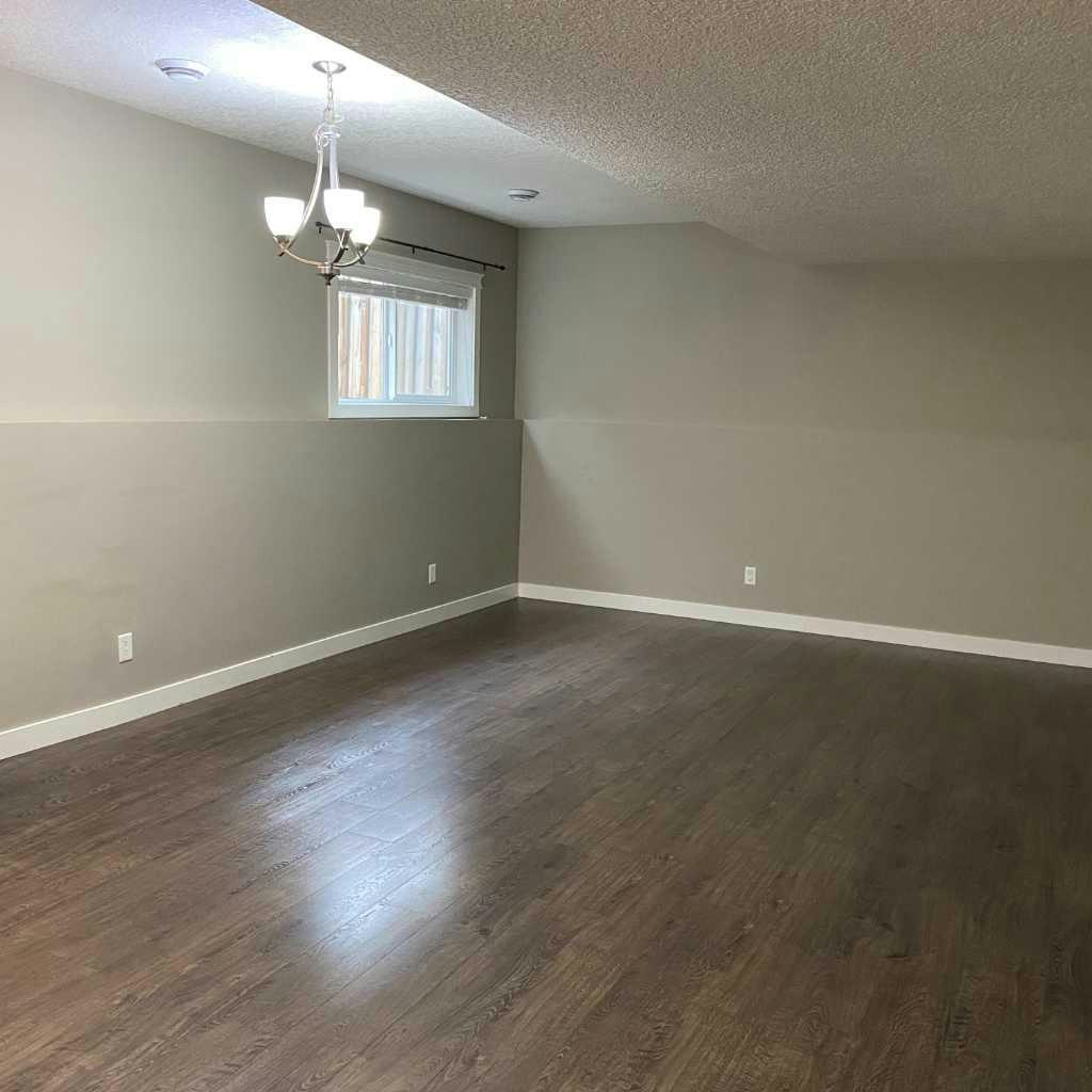 A(DN)-9429 88 Street, Grande Prairie, AB, T8X 0H2 3