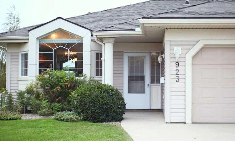 923 Nativity Bay
