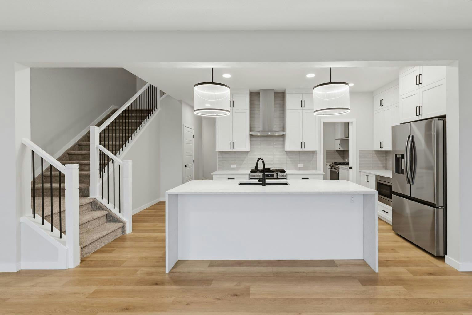 433 Lewiston Landing NE, Calgary, AB, T3P 2P3