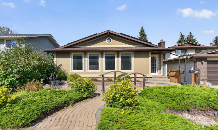 112 Beaconsfield Rise NW