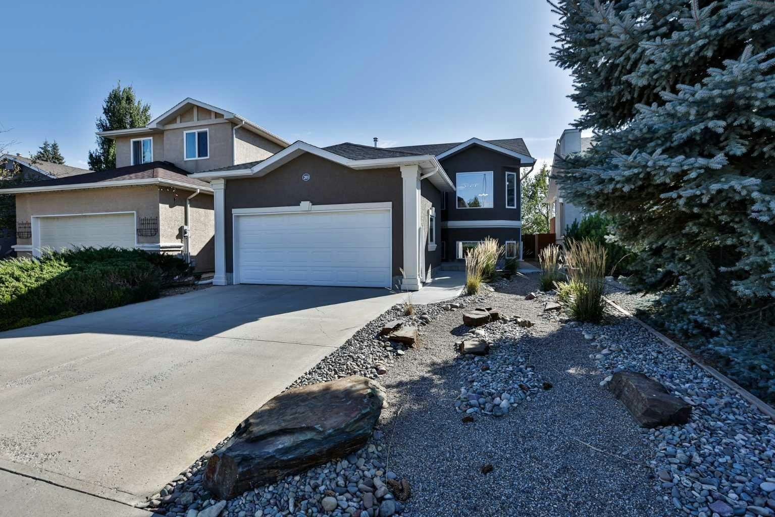 203 Blackfoot Circle W, Lethbridge, AB, T1K 7T2