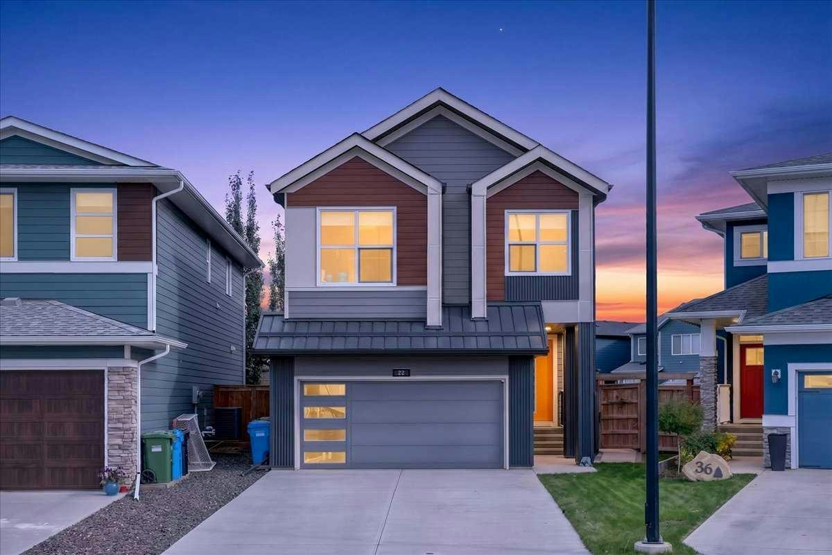 32 Cranbrook Bay SE, Calgary, AB, T3M 3C2