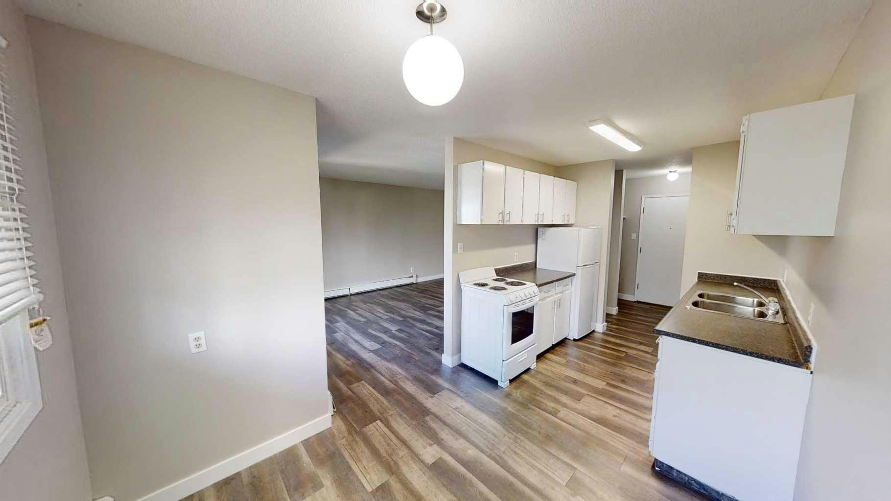 305-10105 107 Avenue, Grande Prairie, AB, T8V 1M1 - 2