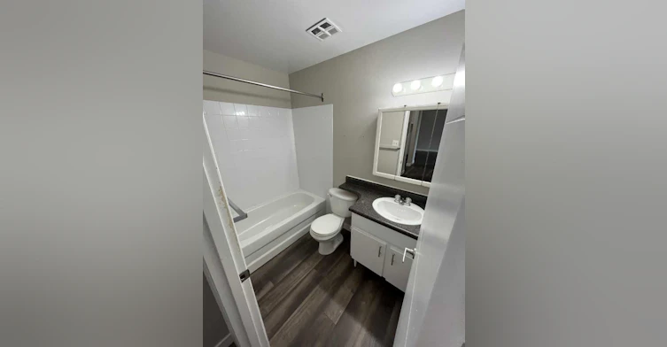 305-10105 107 Avenue, Grande Prairie, AB, T8V 1M1 - 7