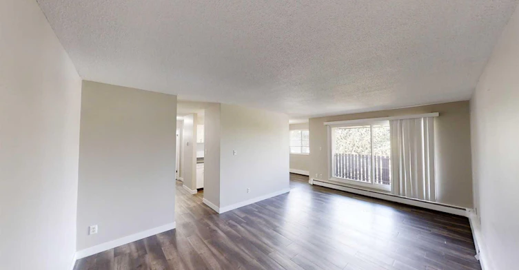 305-10105 107 Avenue, Grande Prairie, AB, T8V 1M1 - 4