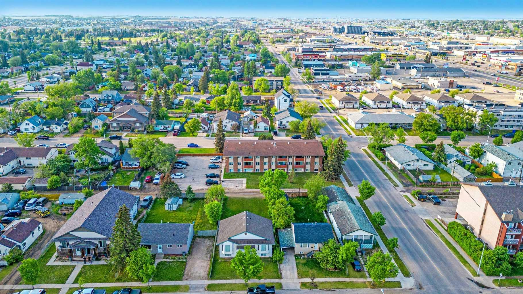 305-10105 107 Avenue, Grande Prairie, AB, T8V 1M1 - 12