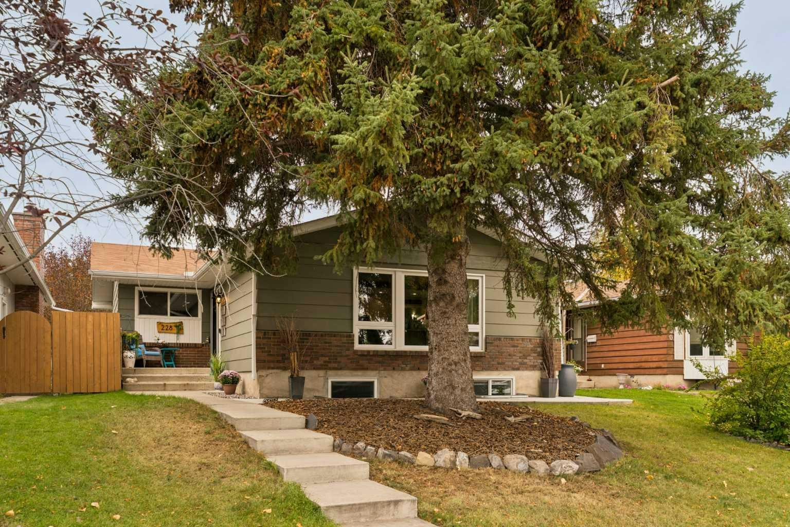 228 Midridge Crescent SE, Calgary, AB, T2X 1C6