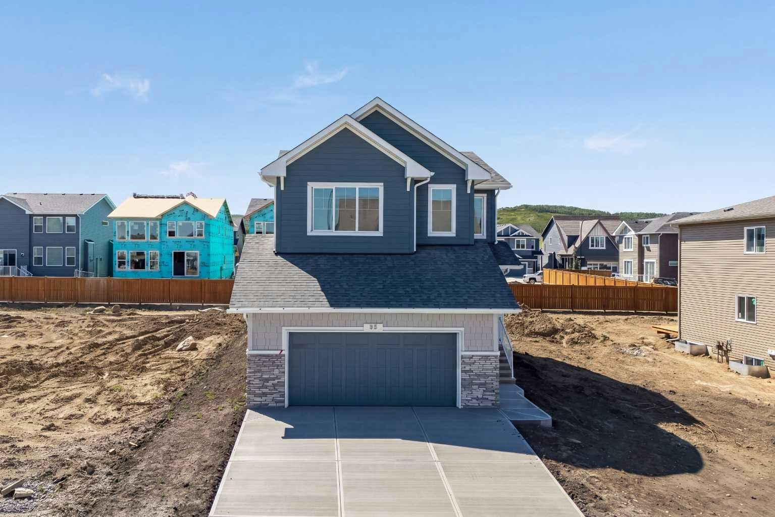 35 Creekside Rise SW, Calgary, AB, T3X 5V9