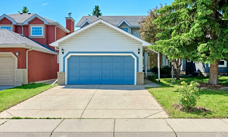 128 Shawbrooke Close SW
