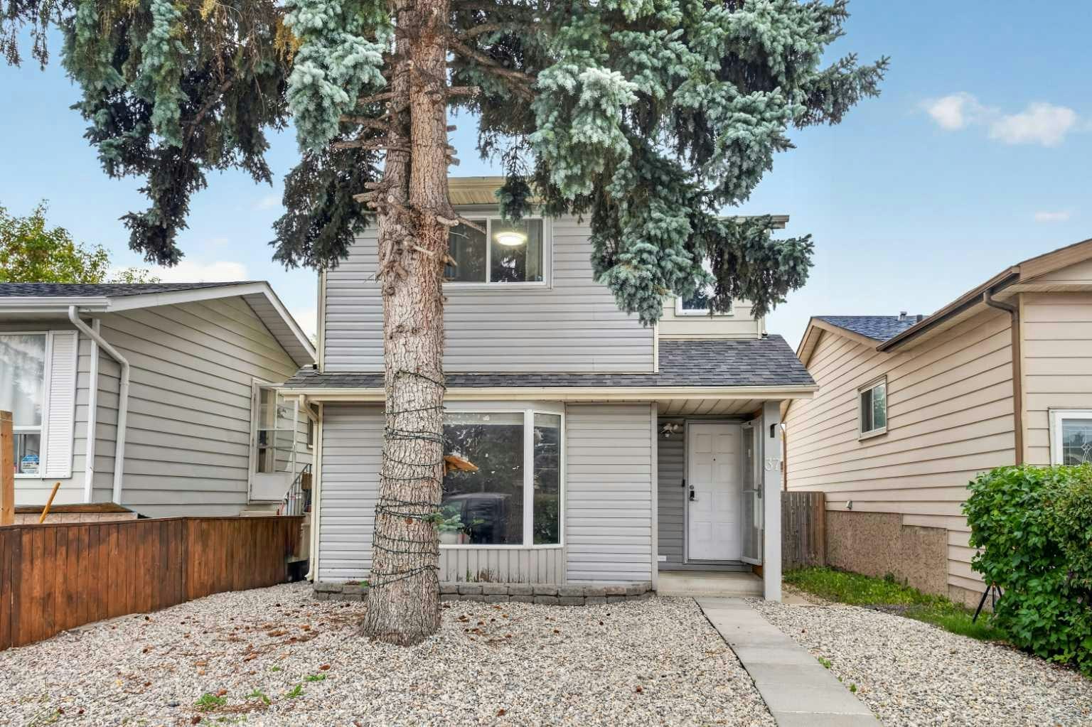 37 Erin Croft Crescent SE, Calgary, AB, T2B 2T8