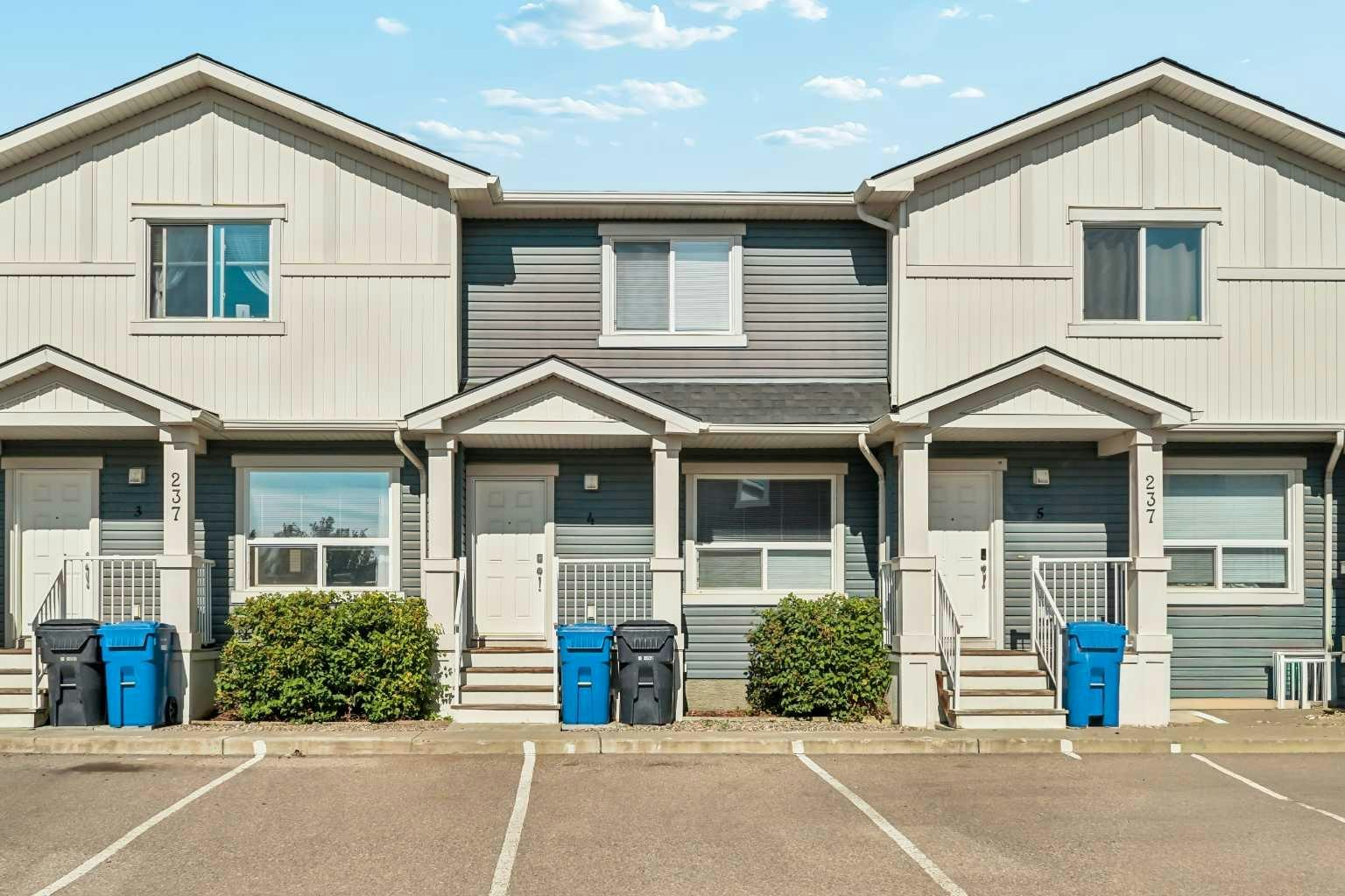 4-237 Silkstone Road W