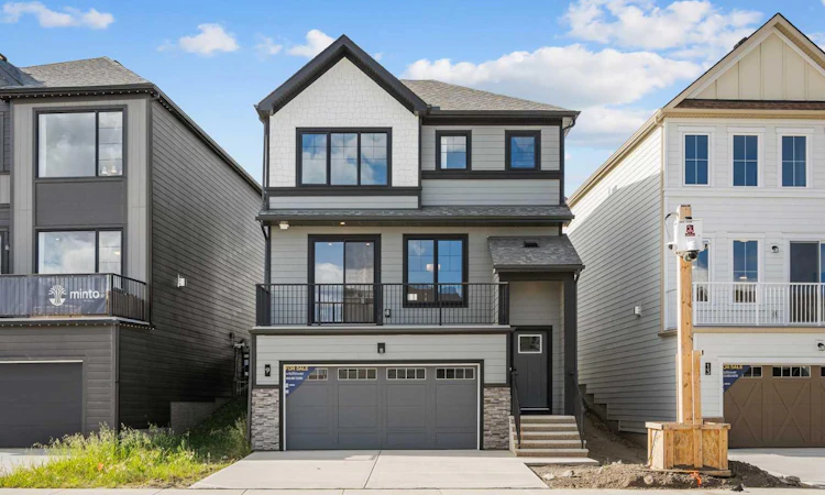 9 Wild Rose Bay SW