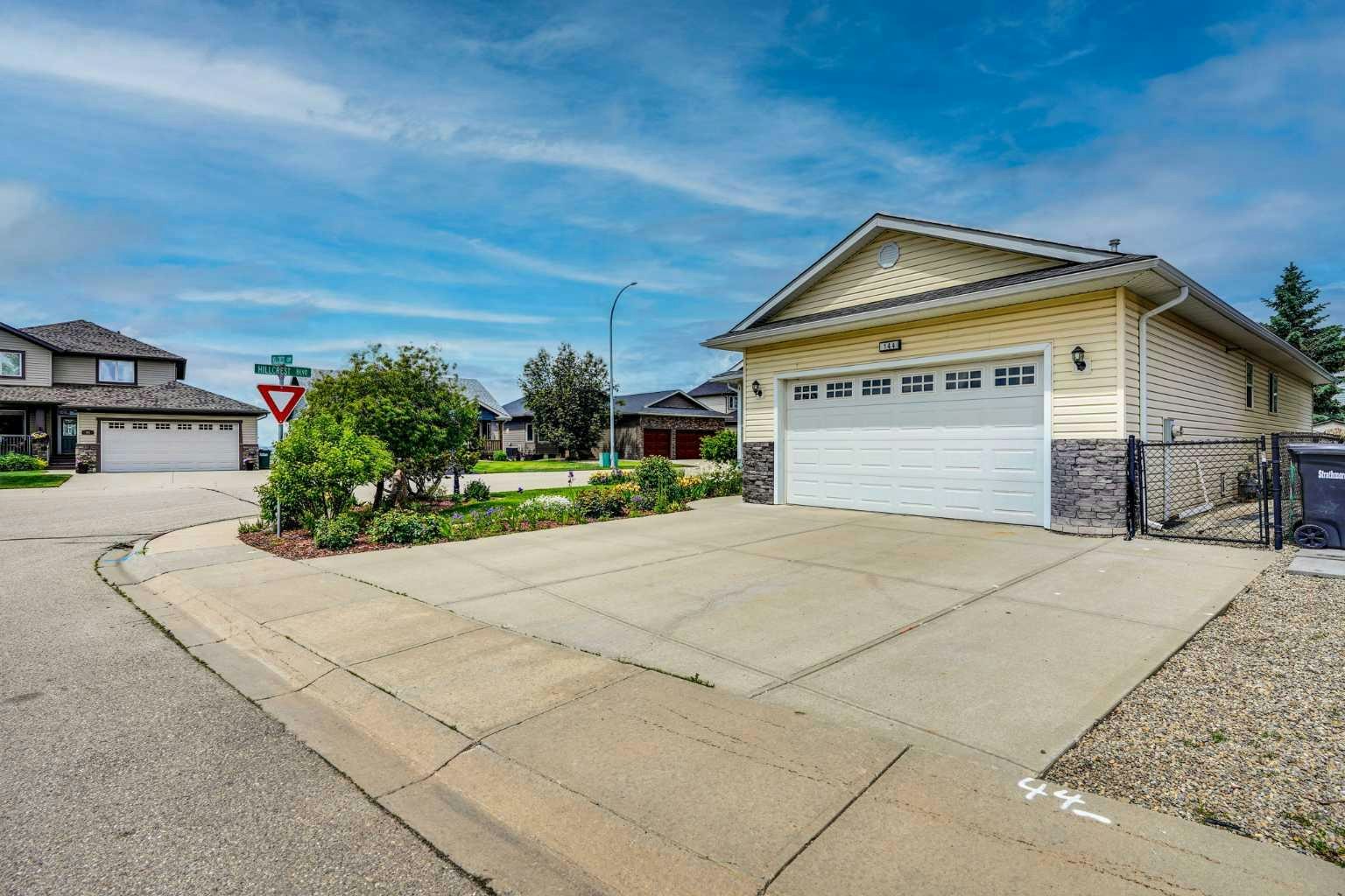 144 Hillcrest Cape, Strathmore, AB, T1P 0A4