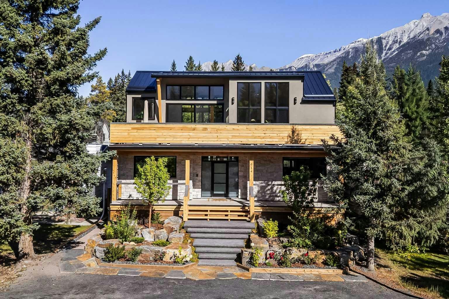 914 15th Street, Canmore, AB, T1W 2X3