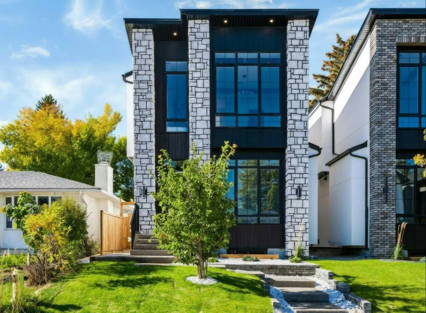 2221 Halifax Crescent NW, Calgary, AB, T2M 4E1