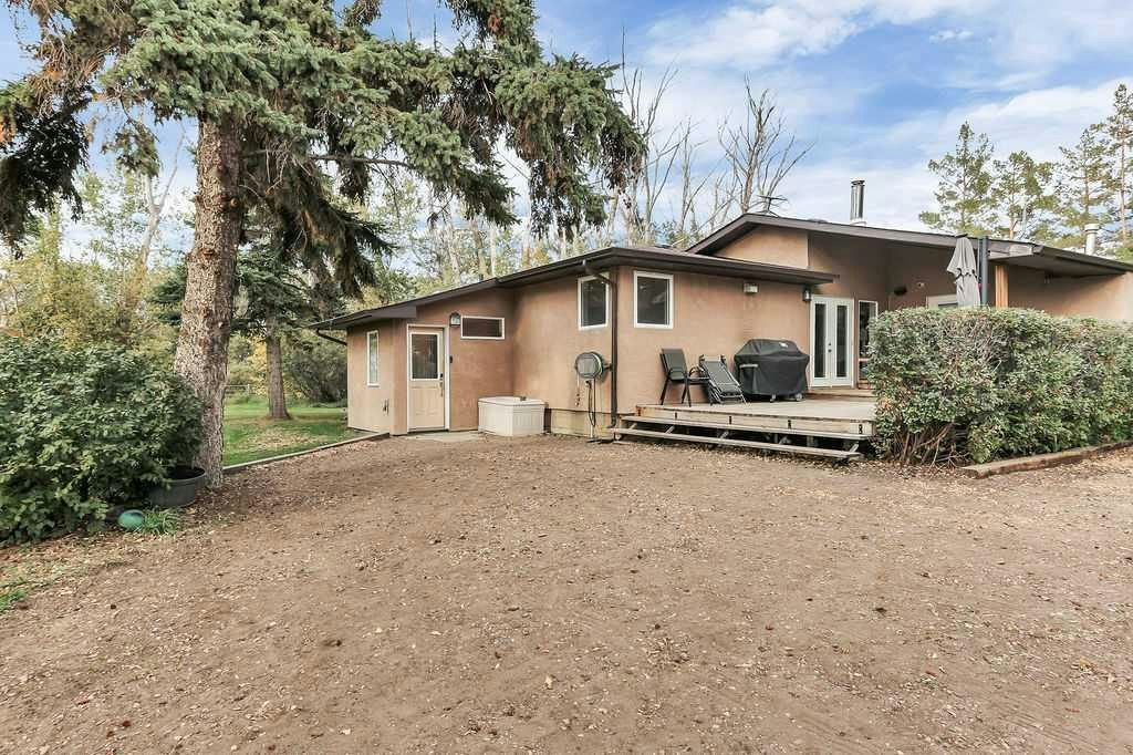 39126 Range Road 262, Lacombe, AB, T4L 2N2