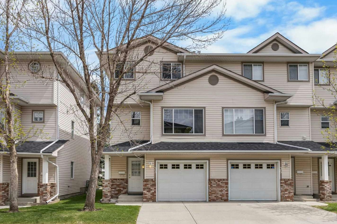 33 Country Hills Cove NW, Calgary, AB, T3K 5G7